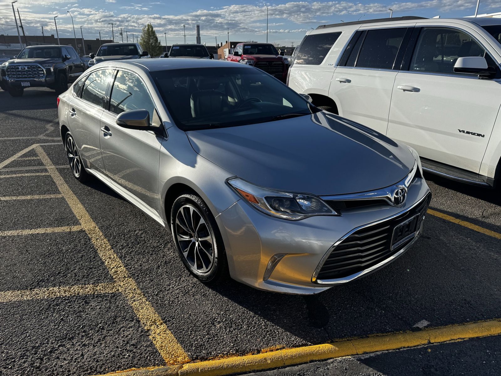 2016 Toyota Avalon XLE