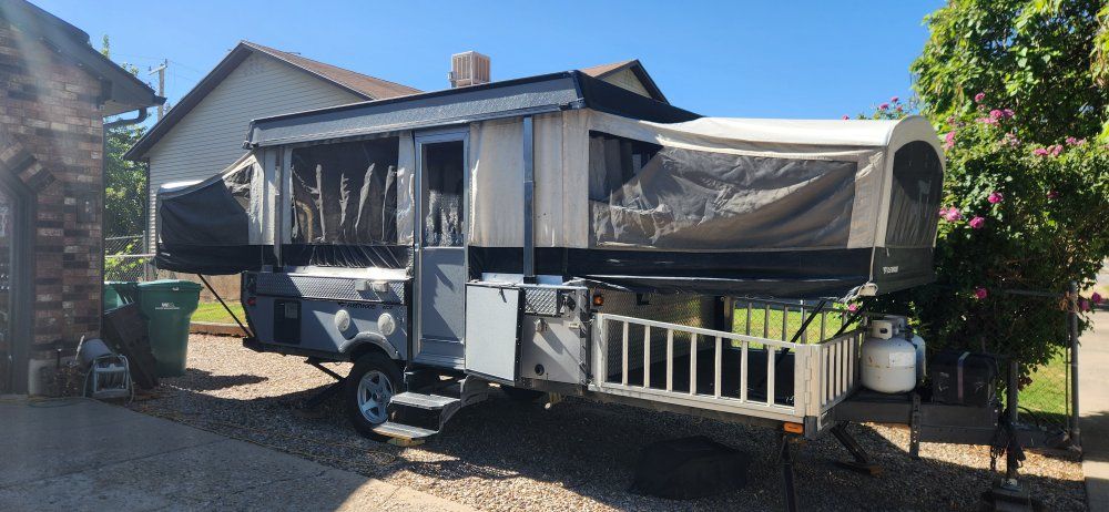 2007 Fleetwood E3 toy hauler.