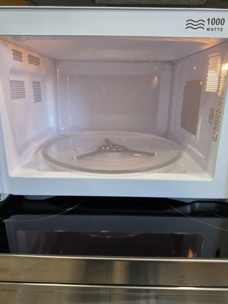 Main image 7