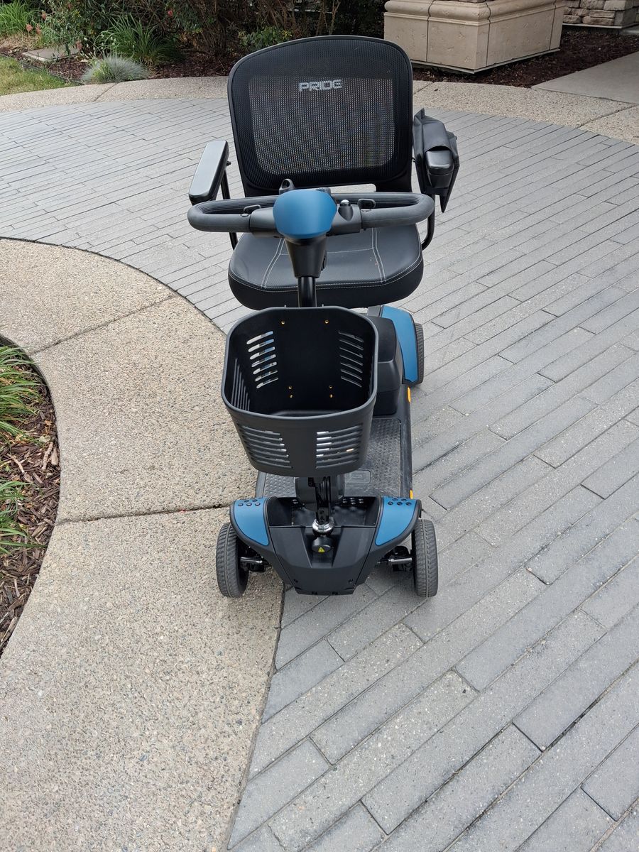 Pride GoGo Elite Traveller2 Platinum Mobility Scooter