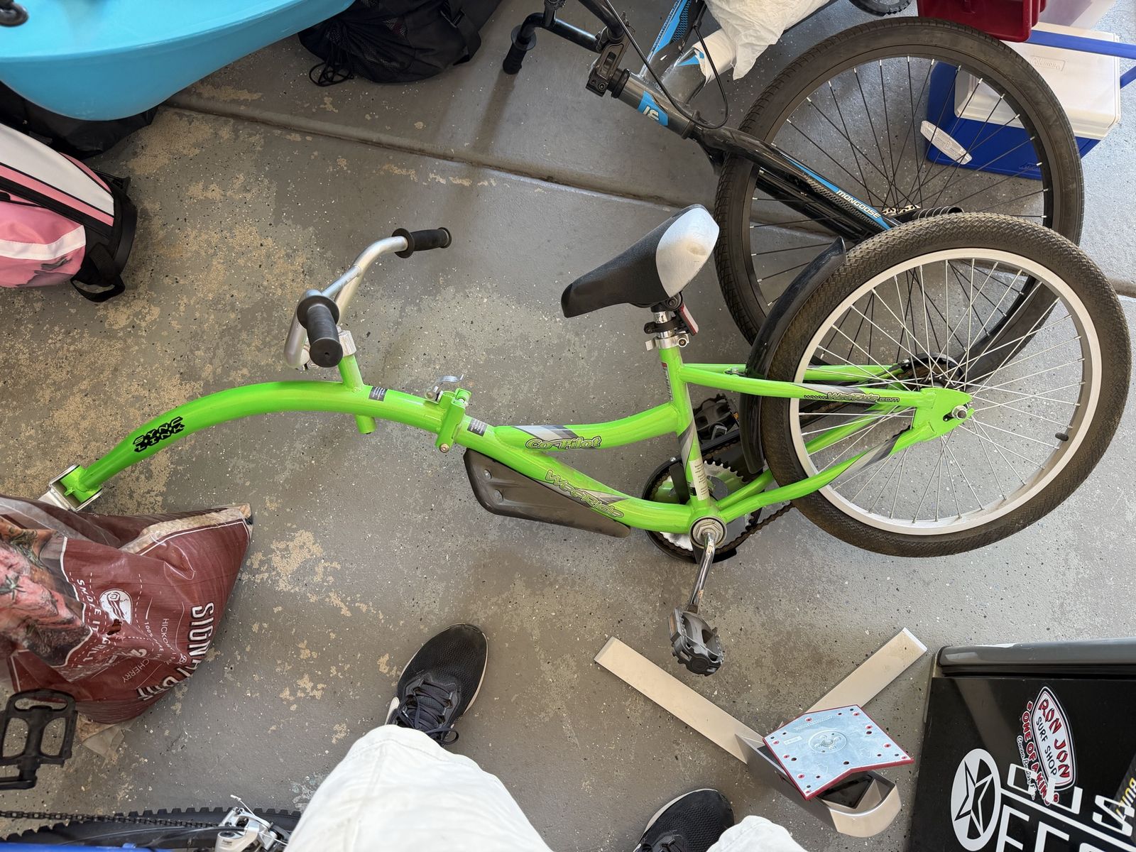WeeRide Co-Pilot Green Kids Trailer Bike Tag-Along Bicycle trailer