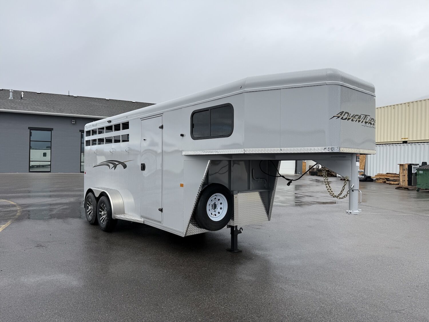 2026 Trails West Adventure 3-Horse GN