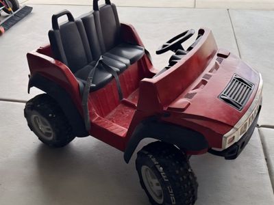 Hummer 2-seater Power Wheel