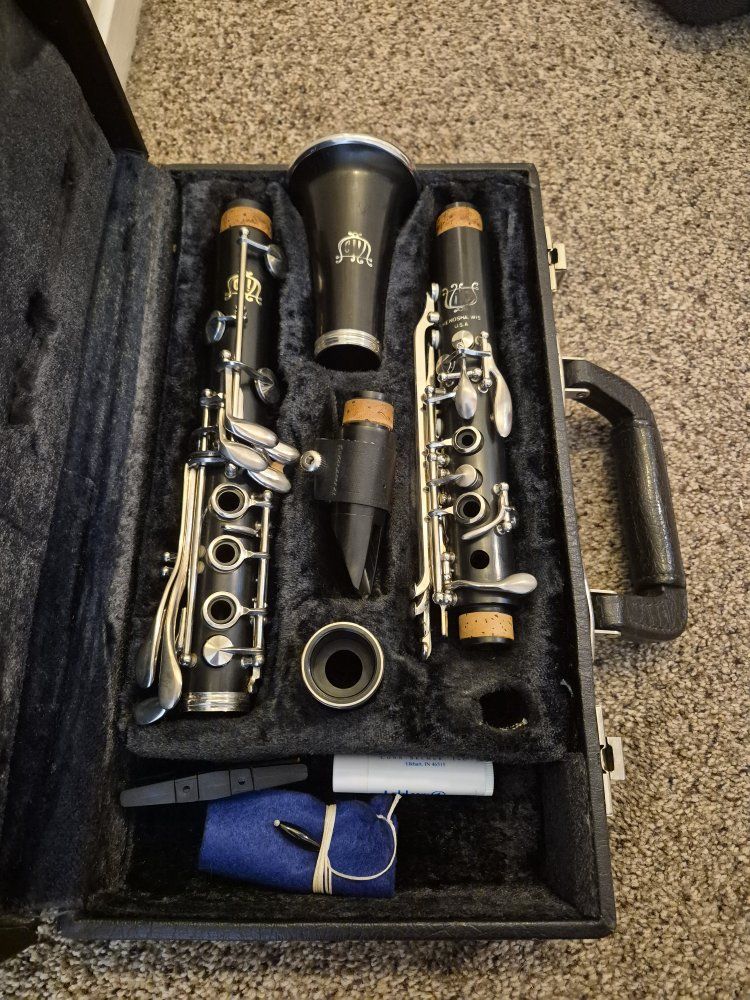 Vito Clarinet with Warranty