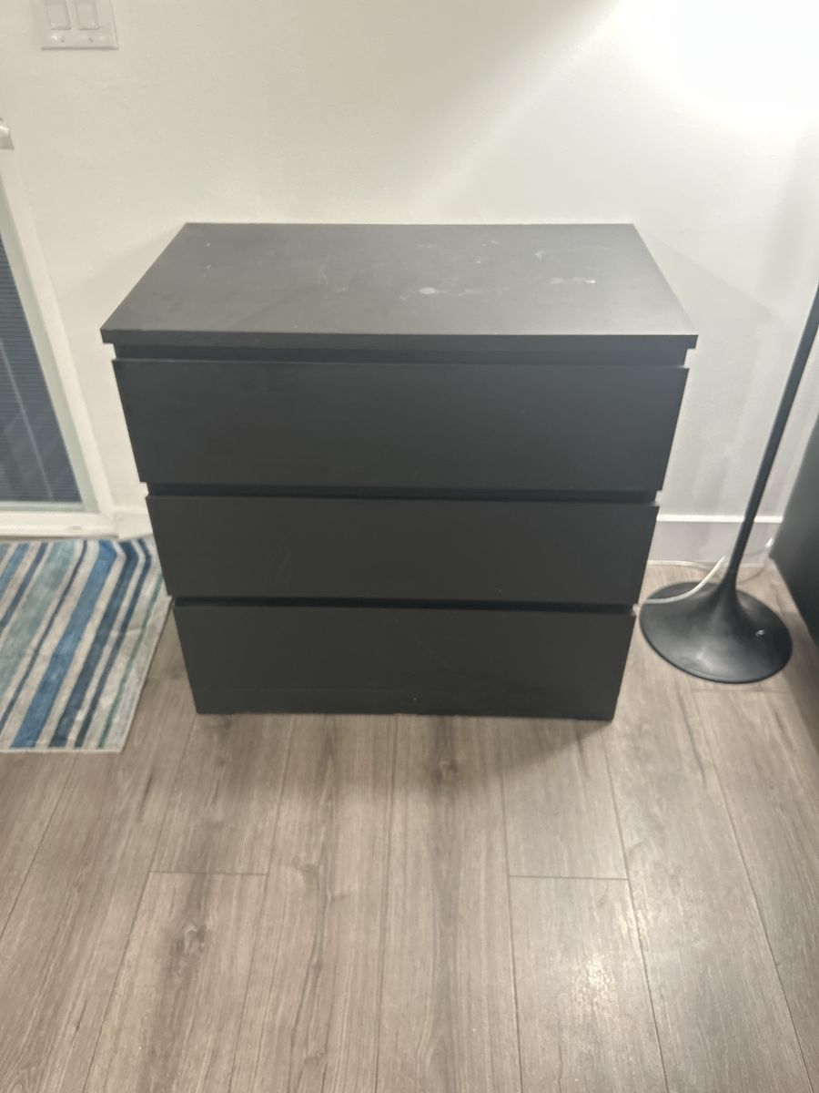 IKEA 3 drawers dresser