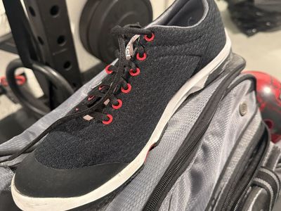 Dexter Roger Men's Size 13 Mesh Bowling Shoes - Black/Red