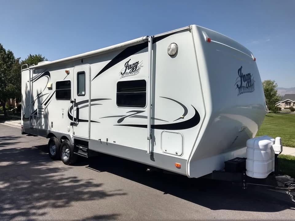 2007 THOR JAZZY Travel Trailer