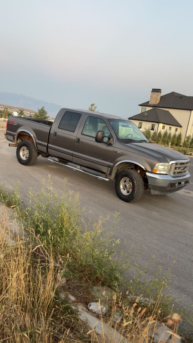 2003 FORD F350 SUPER DUTY Lariat