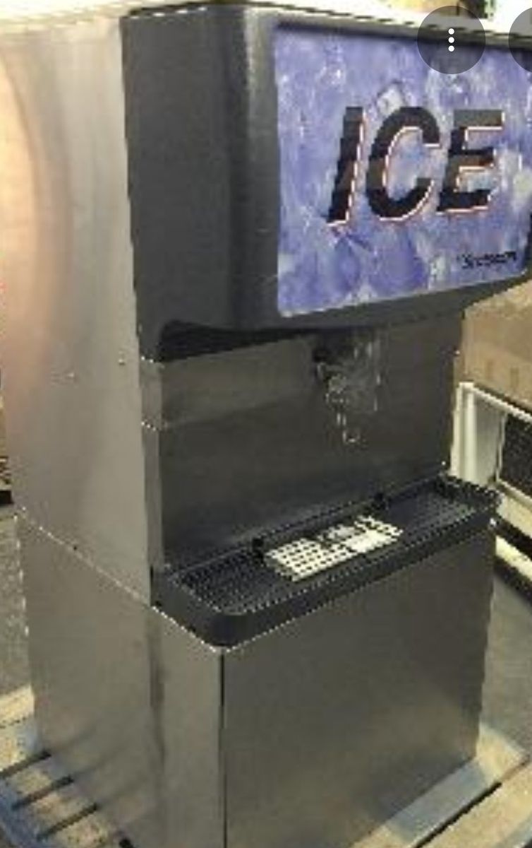 Scotsman ID250B1A Ice Maker Dispenser floor standing. holds 250 lbs ice. ice dispenser only. ice machine available to go on top