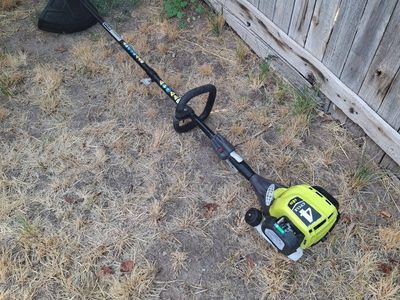 Ryobi S430 4-Cycle Gas String Trimmer Weed Eater Attachment Capable