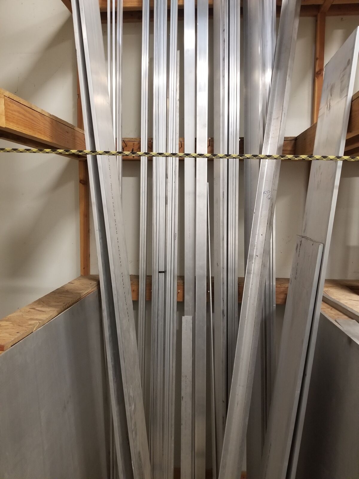 6061 see pics for sizes new  ALUMINUM FOR SALE