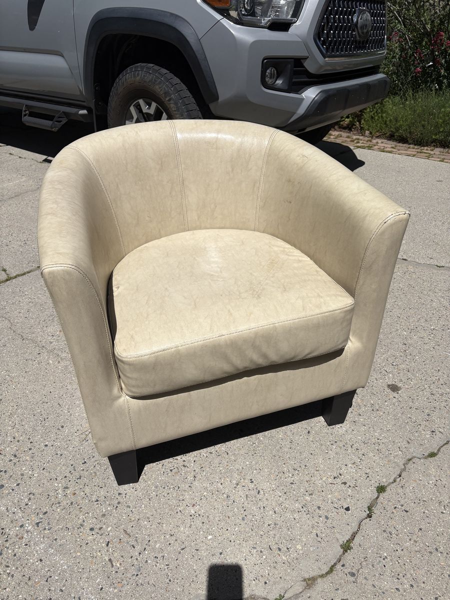 Cream Tub Chair