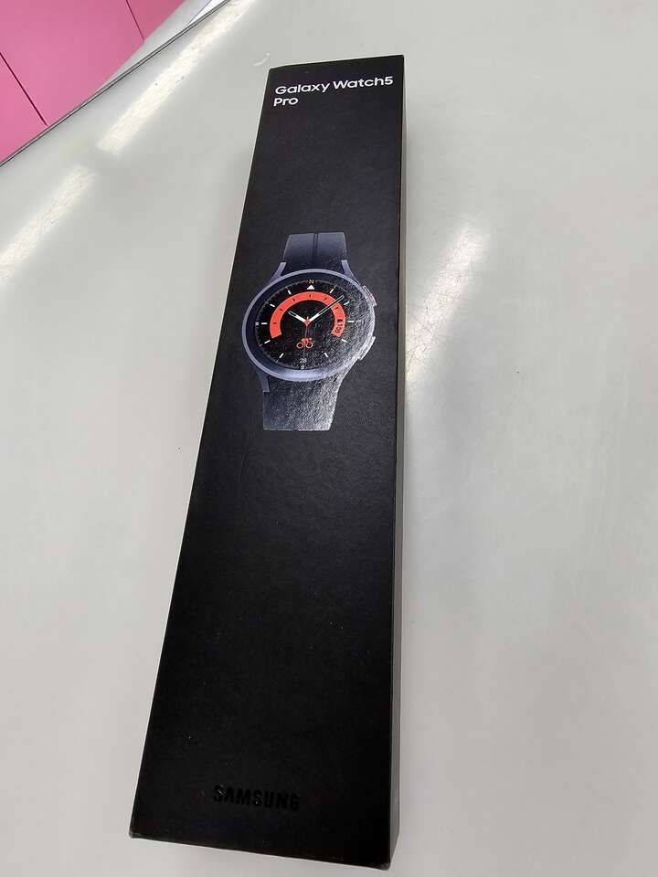 Samsung galaxy watch 5 pro GPS + Cellular Unlocked