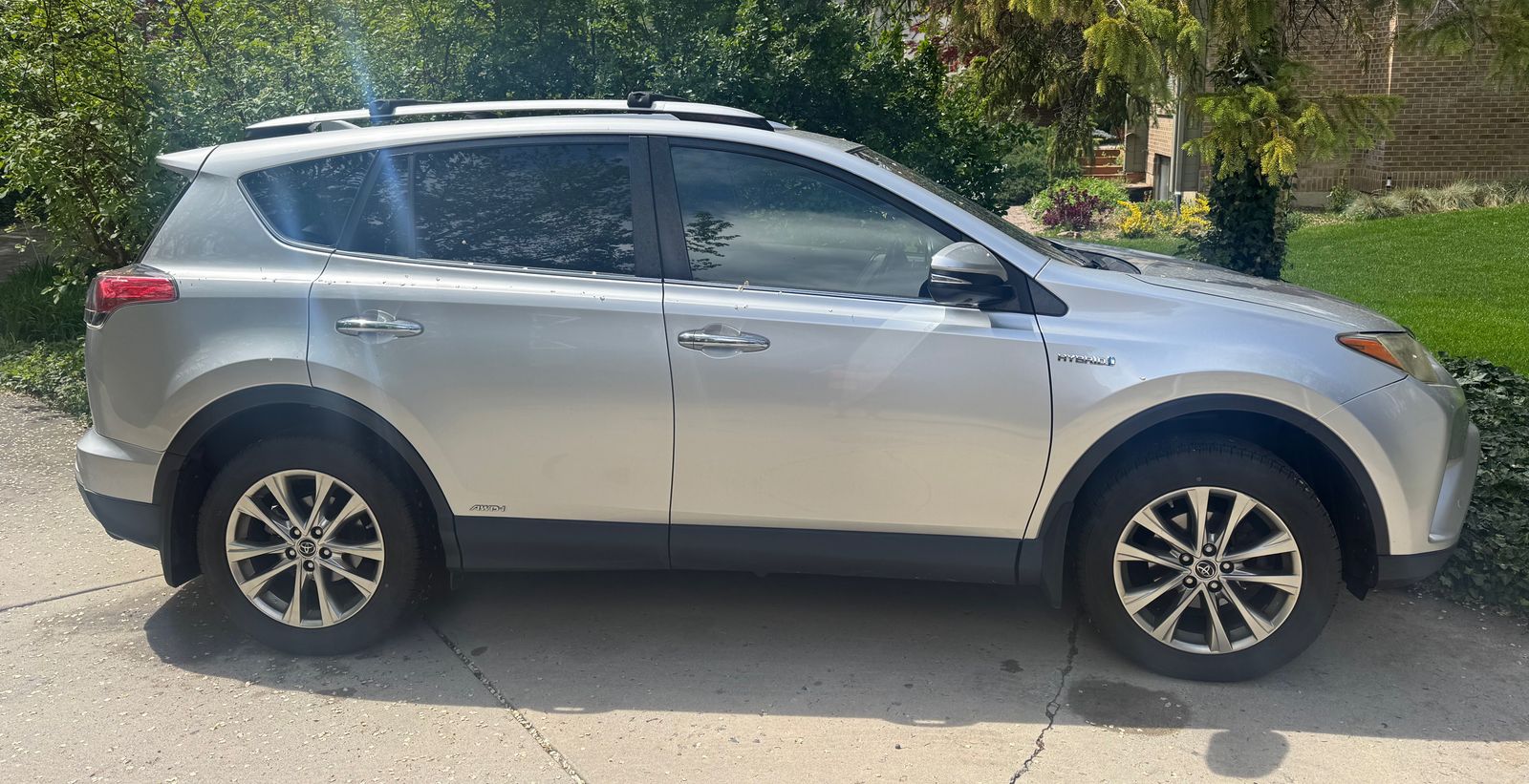 2016 Toyota RAV4 Hybrid Limited