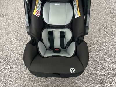 Baby Trend EZ-Lift Plus Infant Car Seat, Ultra Gra
