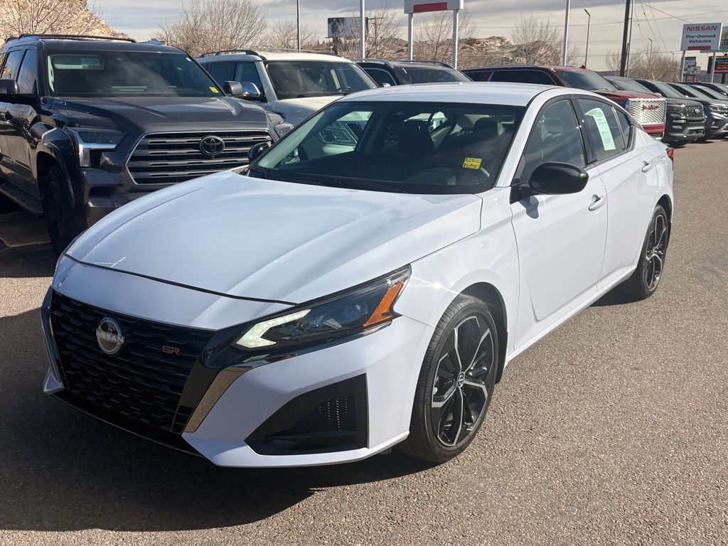 2025 Nissan Altima 2.5 SR