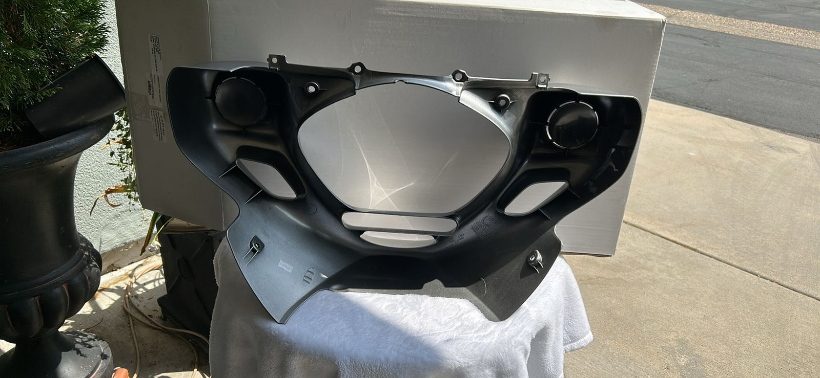 Main image 2