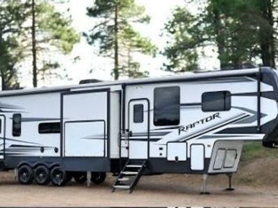 2021 Keystone Raptor 423 Toy Hauler