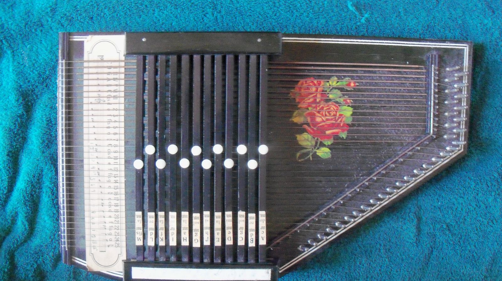 Vintage rare design autoharp