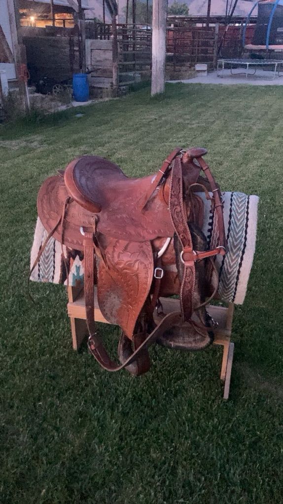 Western Saddle