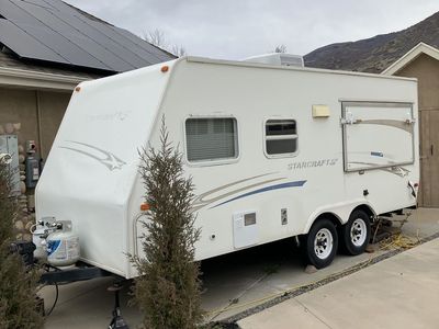 18' bumper pull RV Trailer