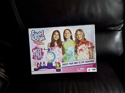 Swirl and Style Tie Dye Kit