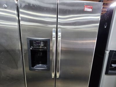 GE Stainless Steel Side-by-Side Refrigerator W-Warranty