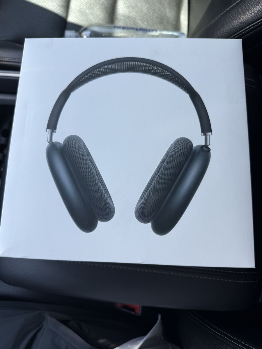 Apple AirPods Max 2 Midnight (New, Sealed Box)