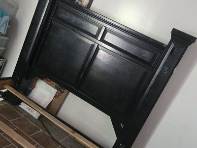 Black Solid Wooden Queen Size Platform Bed Frame with Headboard and Footboard
