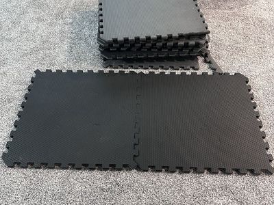 Workout floor padding
