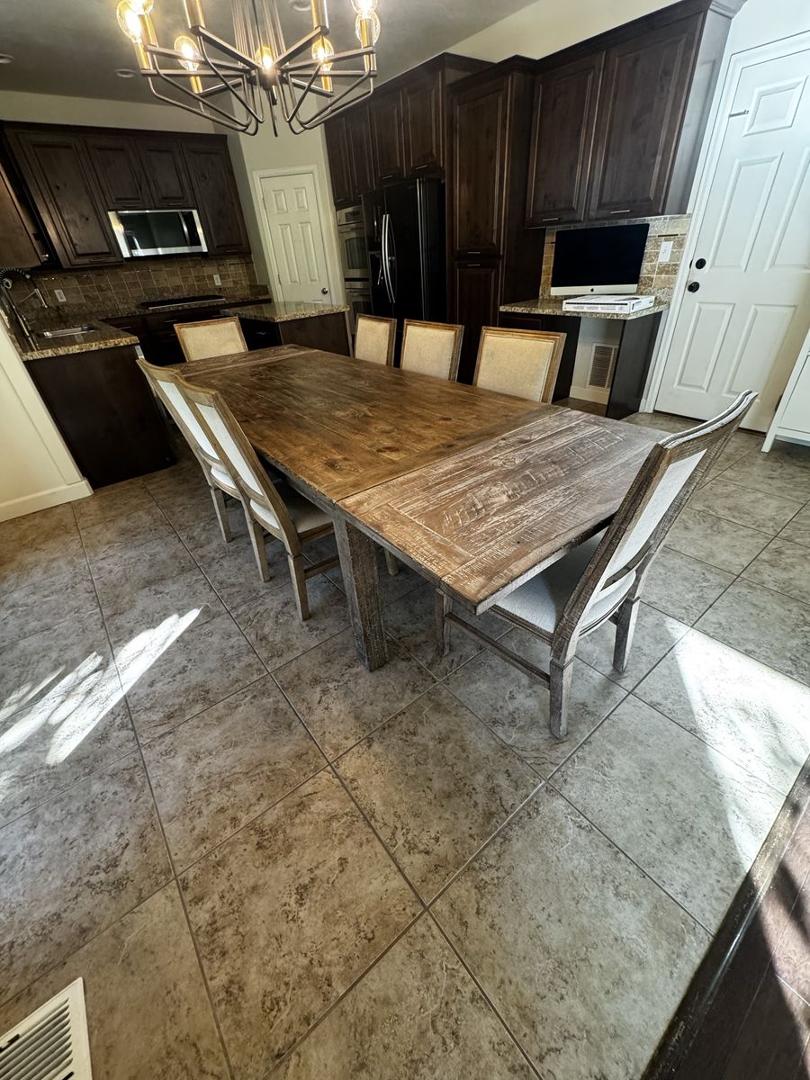 Main image 3