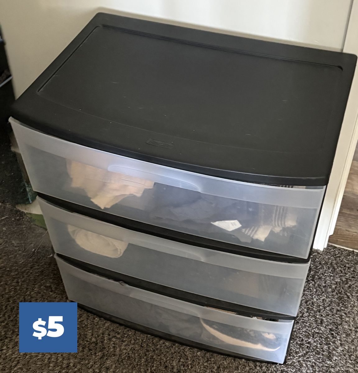 Plastic organizer