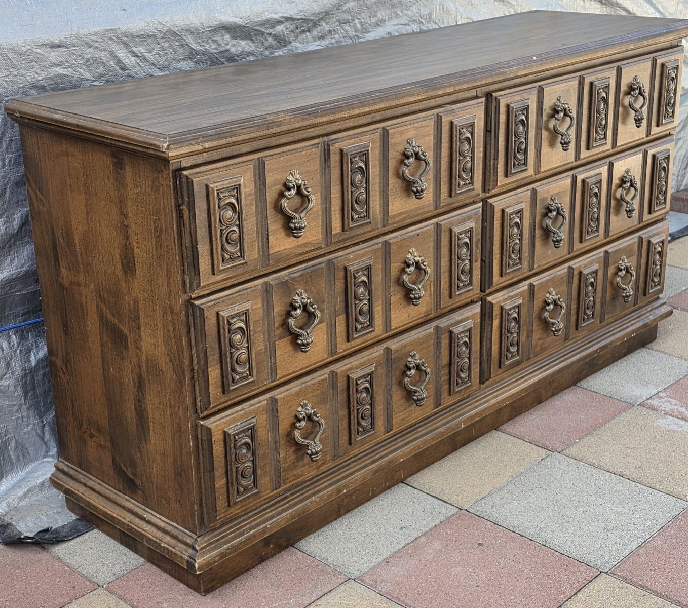 Main image 4