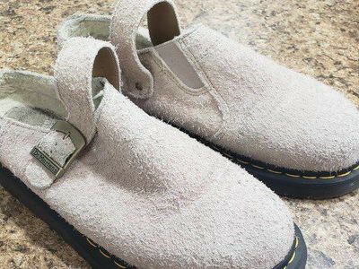 Size 8 Men's Doc Martens