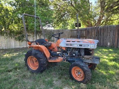 Kubota B7200 4x4