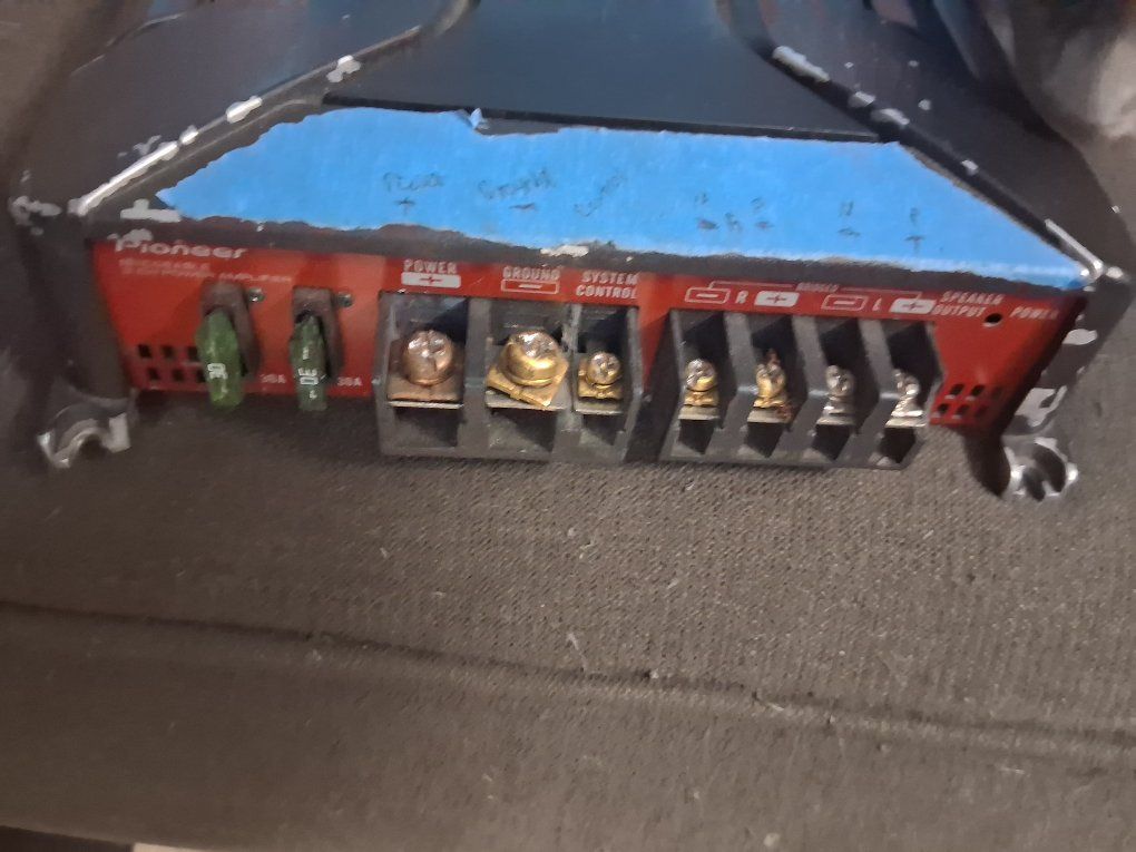 Main image 3