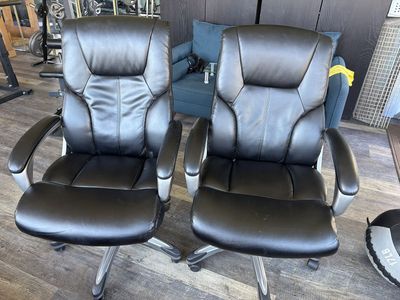 Black Leather Office Chair – High Back