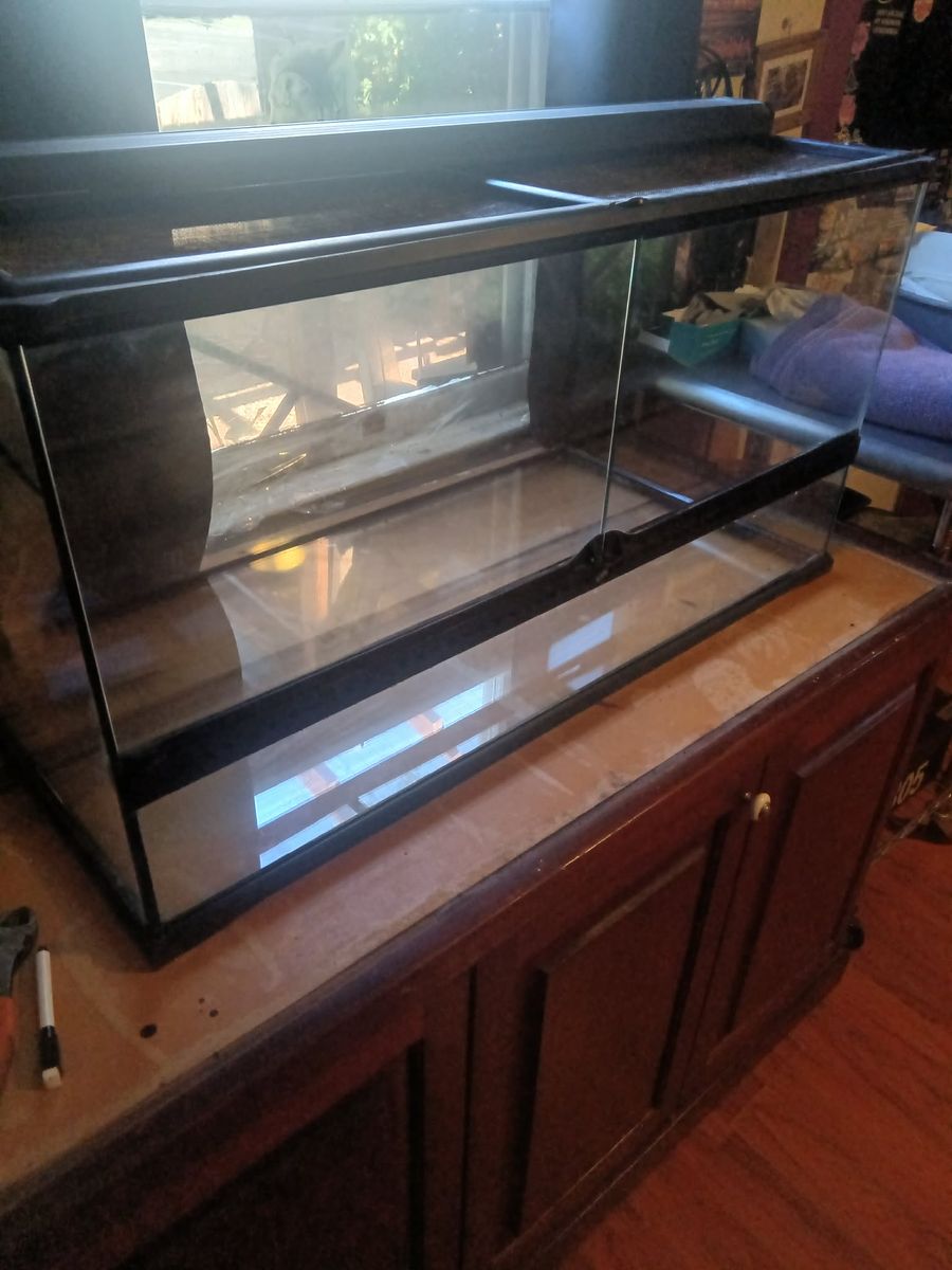 Large Reptile Glass Terrarium, Double Hinge Door with Screen Ventilation