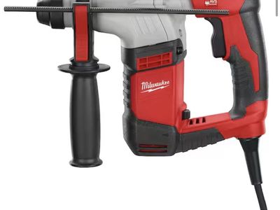 Milwaukee 5263-21 5/8" SDS Plus Rotary Hammer Drill Kit with AVS, 5.5-Amp Motor