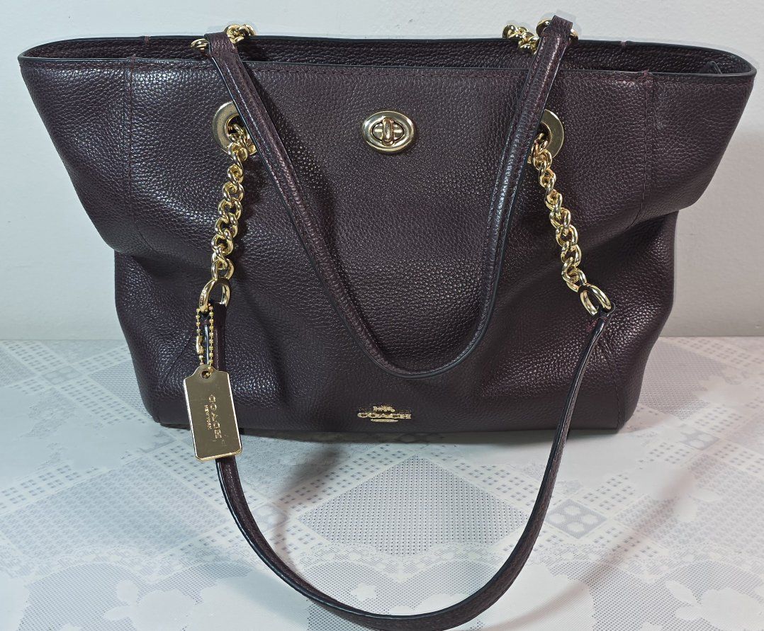 Coach Turnlock Chain Tote 27 (Style No. 57107).