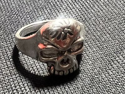 Skull Ring - Unique Silver-Tone Fashion Ring size-9