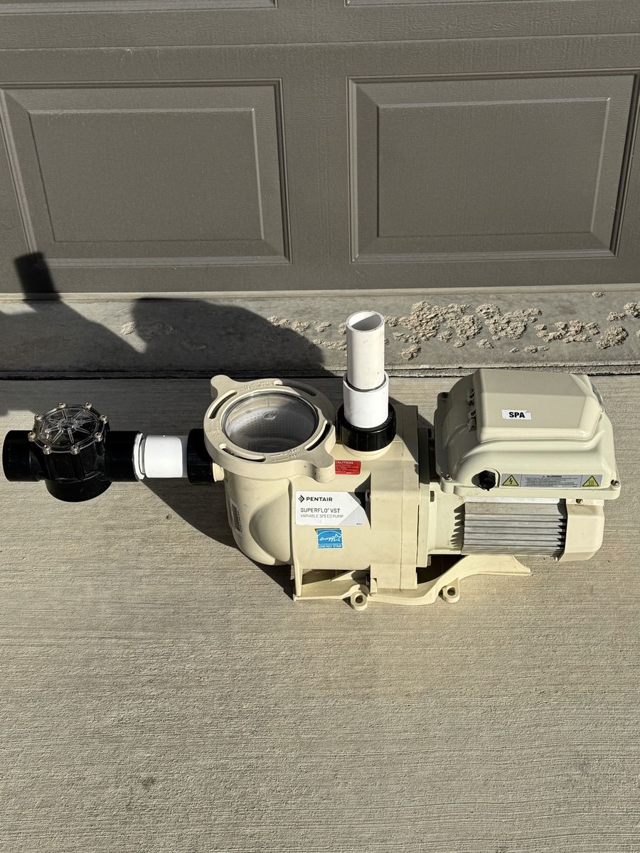 PENTAIR VARIABLE-SPEED POOL PUMP