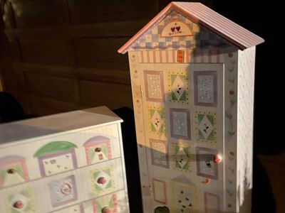 Cute Dresser Set Any Little Girl Would Love To Hav