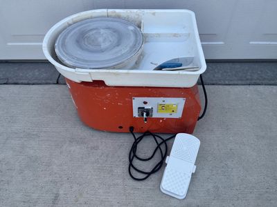 VEVOR Pottery Wheel w/ Foot Pedal - Ceramic Clay Wheel