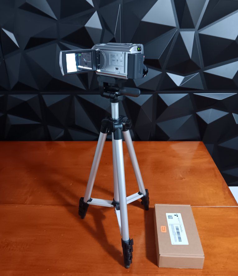 Main image 6