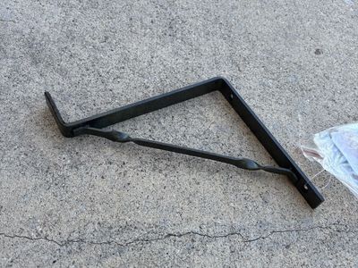 8 Black Wrought Iron Decorative Shelf Bracket with Twisted Crossbar Support for planter boxes