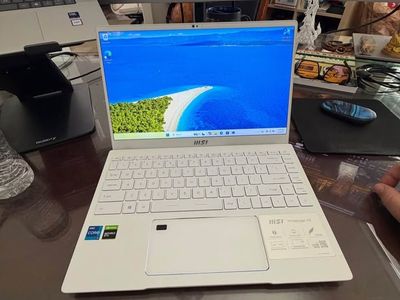 MSI Prestige 14 11 gen i7 1185g7 16 gigs ram and 1 terabyte storage and gtx 1650 maxq IPS display