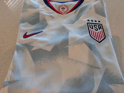 Women's US Soccer Jersey- Brand New /w Tags Size M