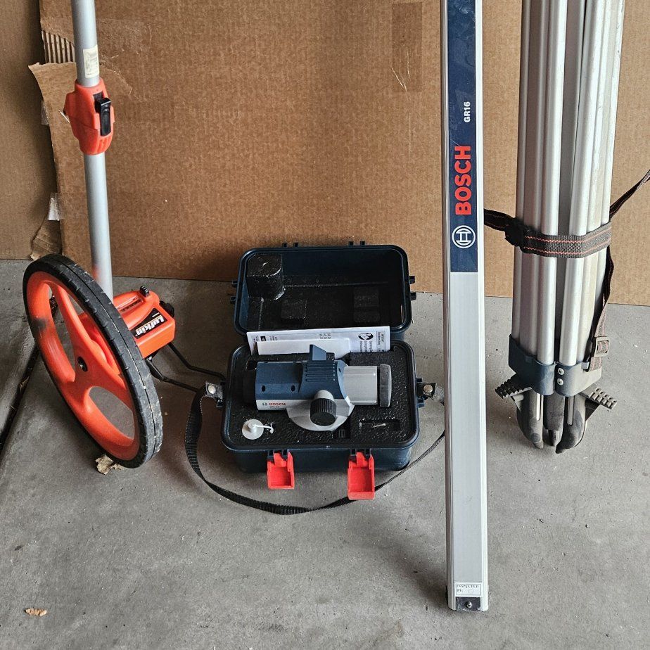 Bosch Level Kit and Measuring Wheel