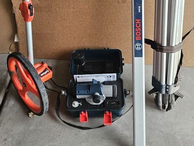 Bosch Level Kit and Measuring Wheel
